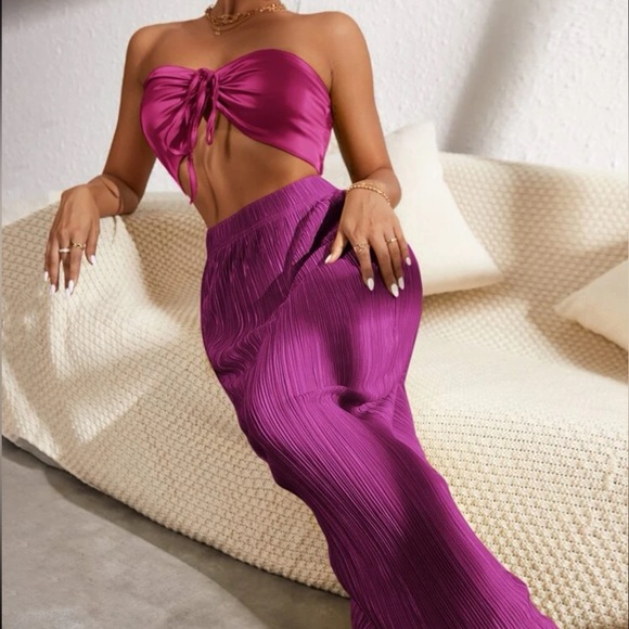 PrettyLittleThing Dresses & Skirts - Shirred Back Drawstring Ruched Front Crop Tube Top & Plisse Skirt Set